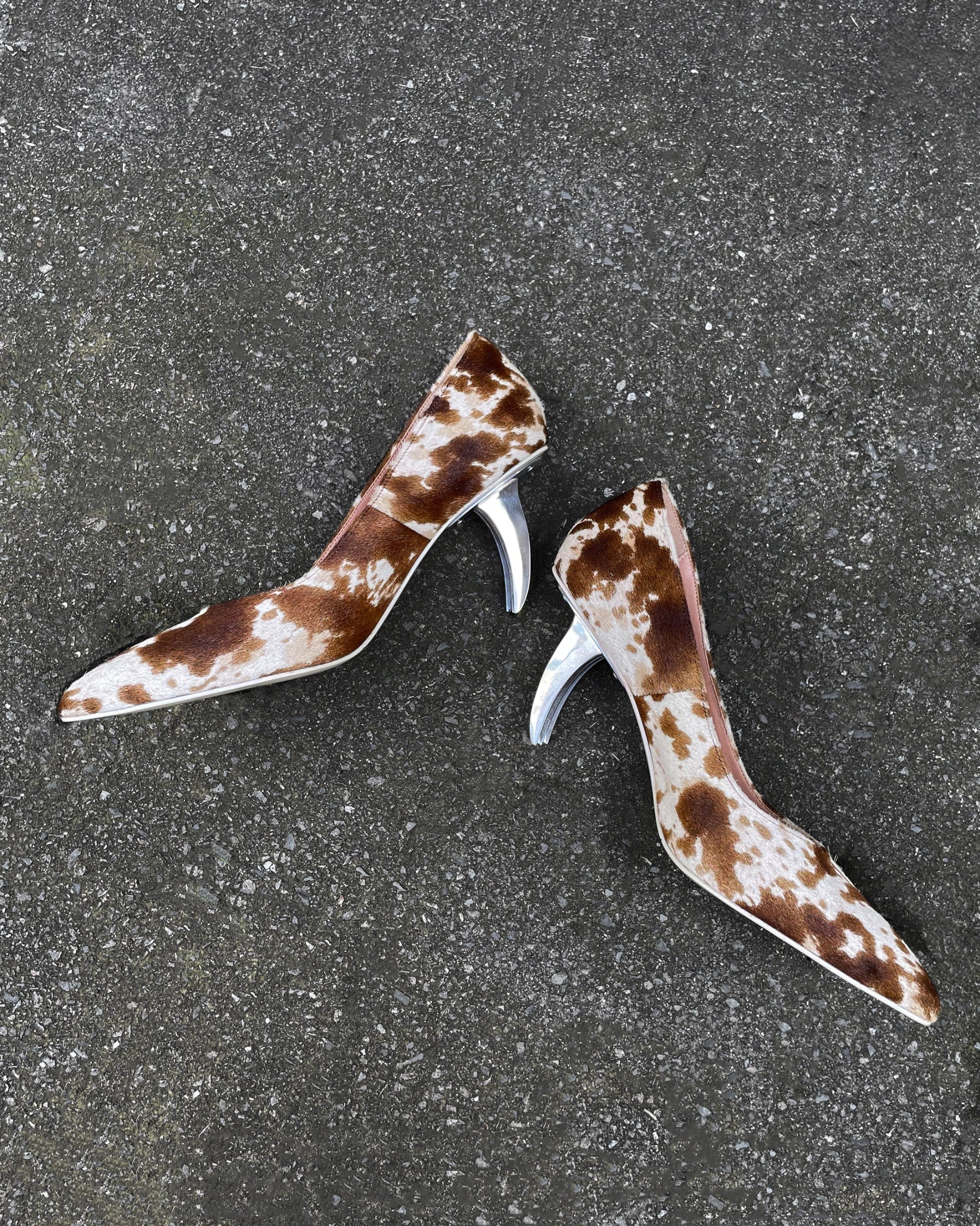 Cowhide Heels with Blade