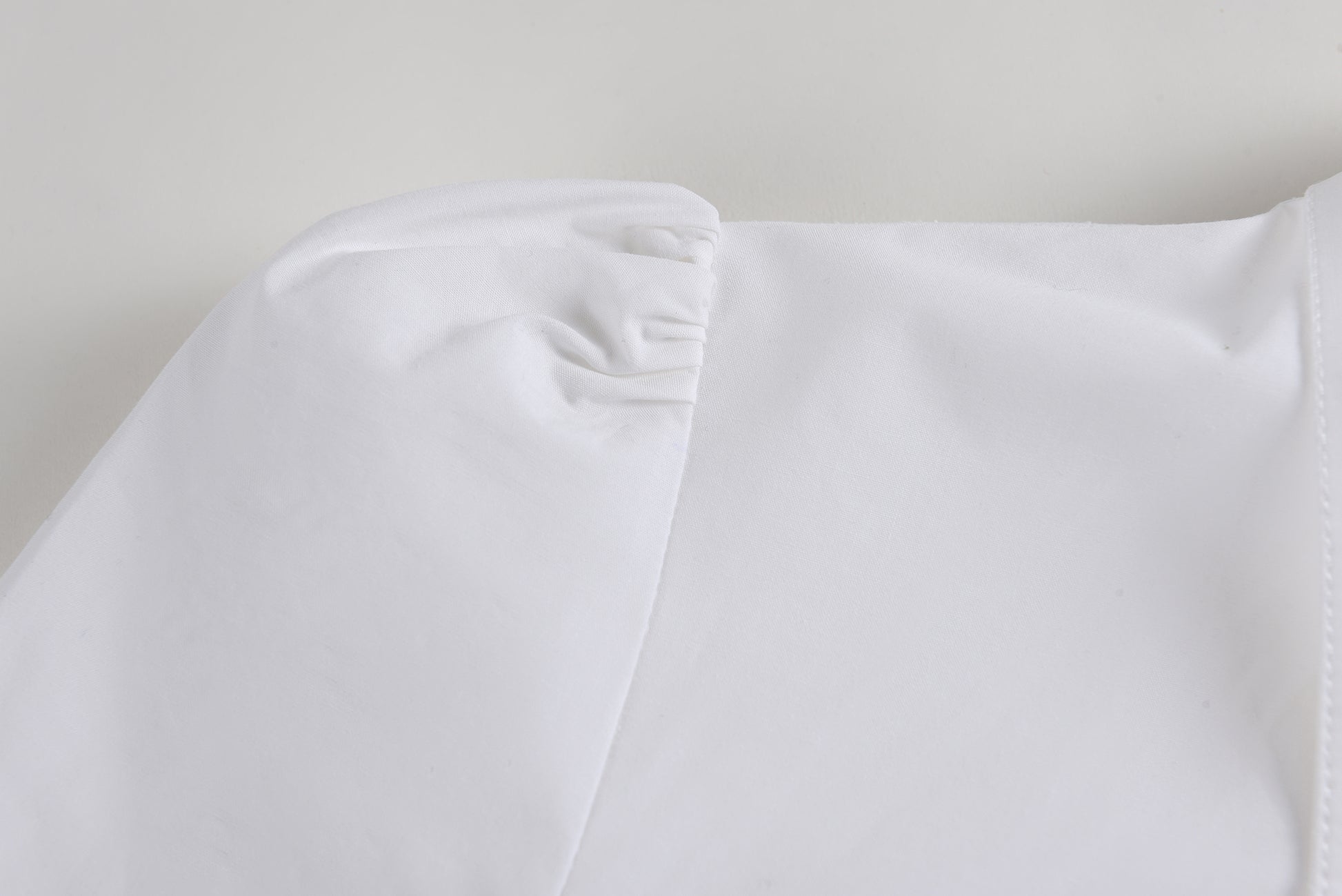 Chemise blanche plissée